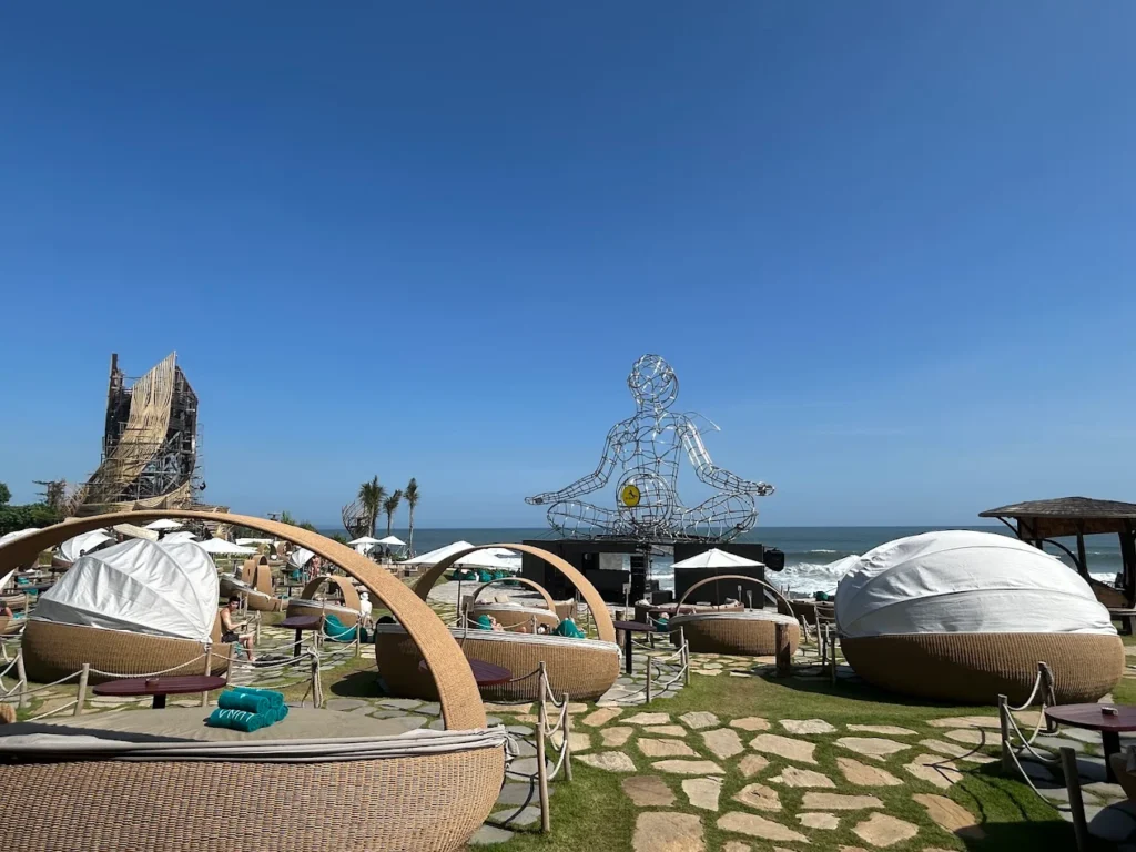 LUNA Beach Club, Tabanan